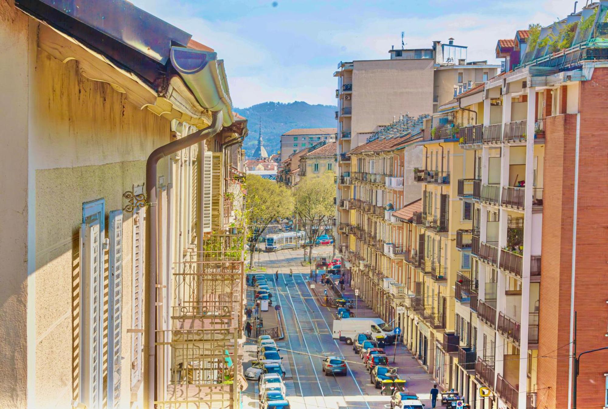 -Politecnico- Appartamento Classy X5 Con Balconi, Vista E Parcheggio Gratuito 토리노 외부 사진